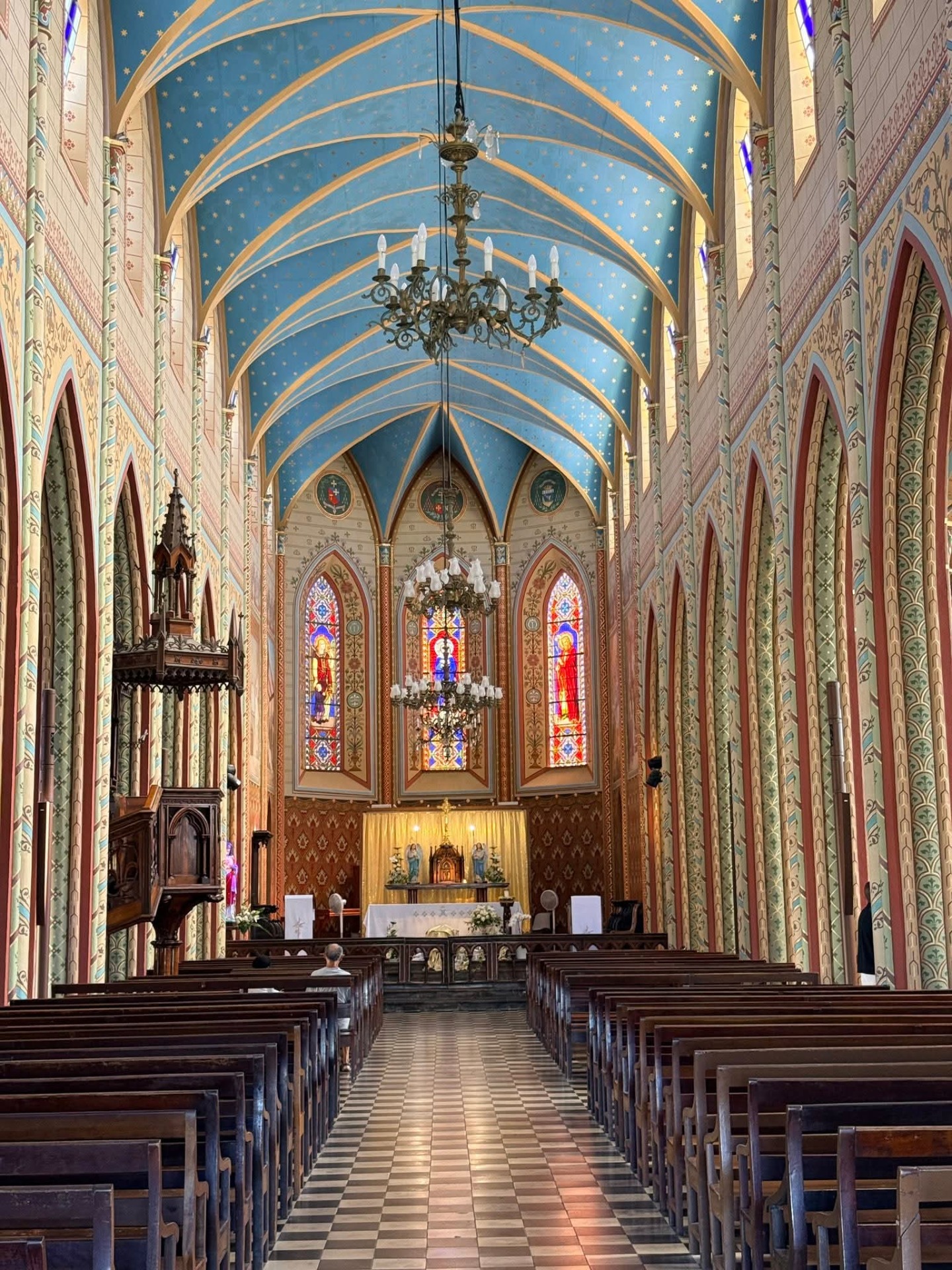 Intérieur de l'église - crédit photo Barbara Morel